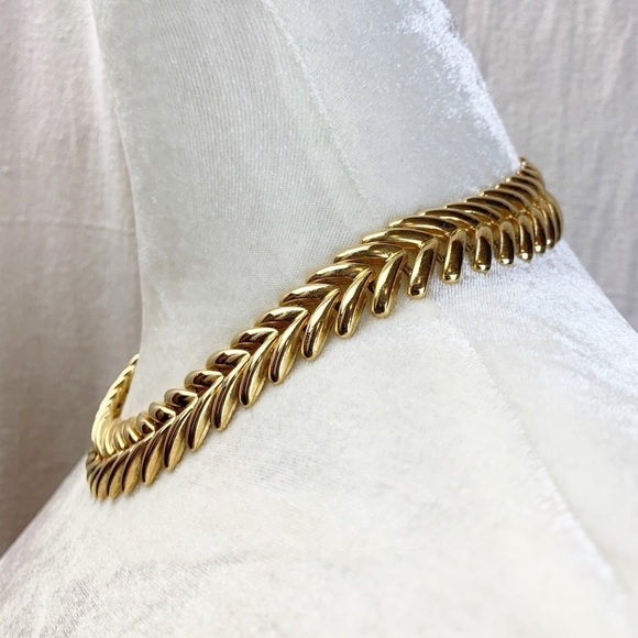 RoAn Gold Tone Link 18” Necklace - Picture 2 of 7